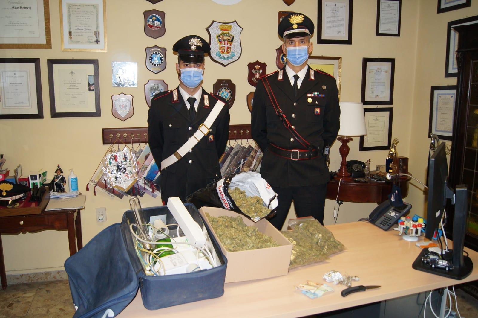 La droga sequestrata dai carabinieri di Empoli