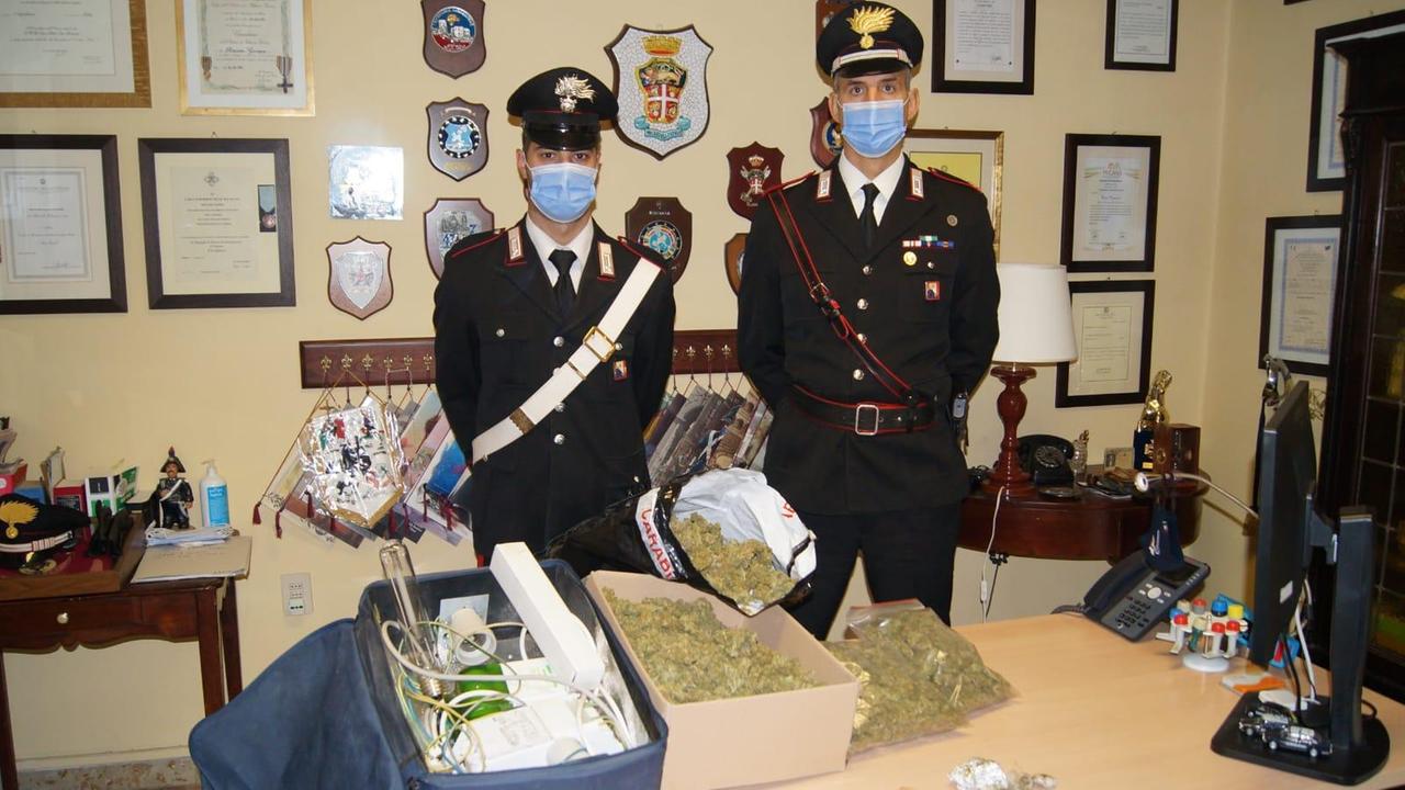 La droga sequestrata dai carabinieri di Empoli