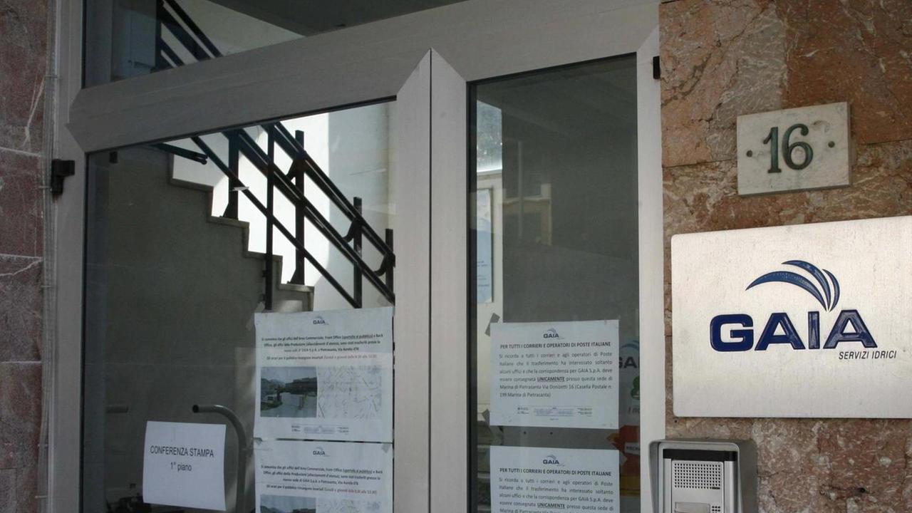 Strettoia protesta: troppi ritardi e disagi nella frazione