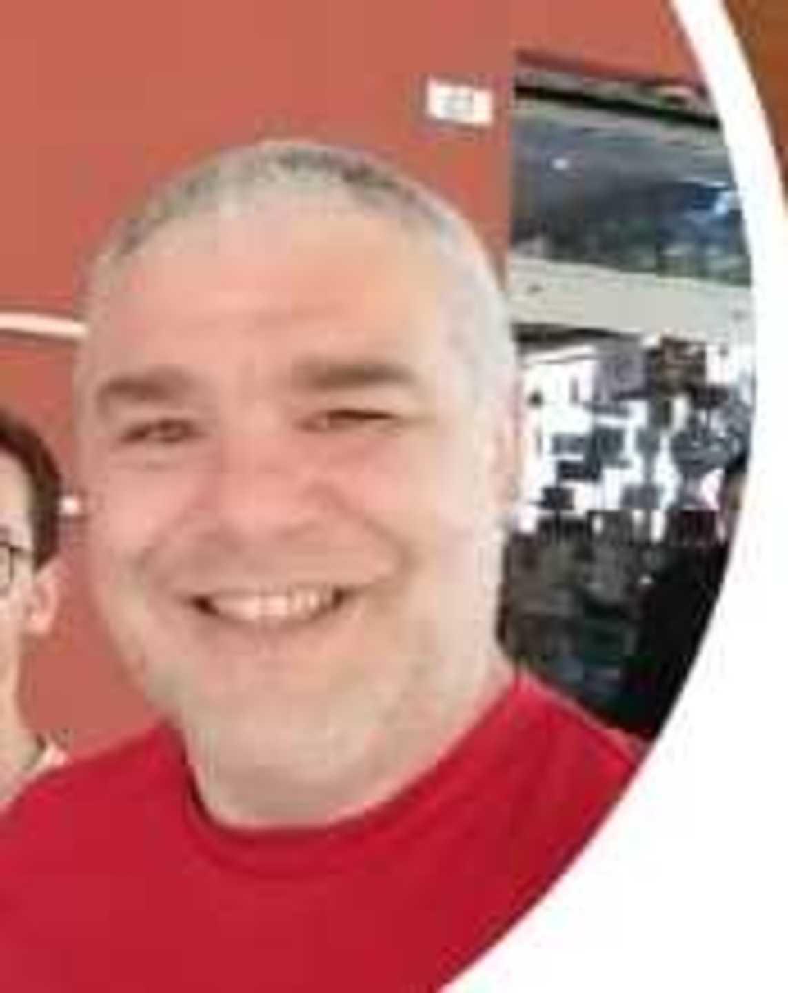 L’auto si incastra sotto il tir, un morto 