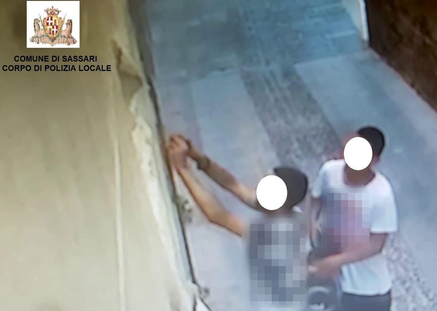 Sassari, buio al centro storico: due arresti 