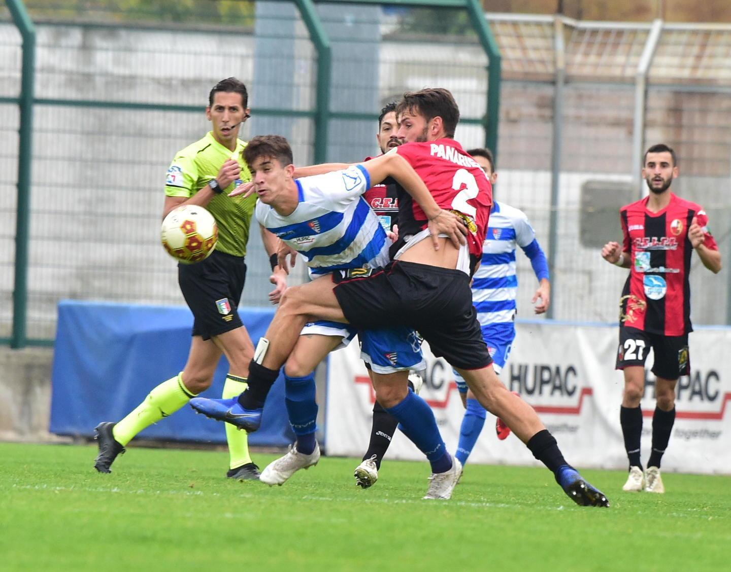 Lucchese in caduta libera resta ultima e prende tre gol anche dalla Pro Patria 