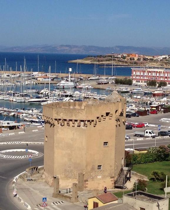 Nuovi confini demaniali senza la Torre Aragonese 