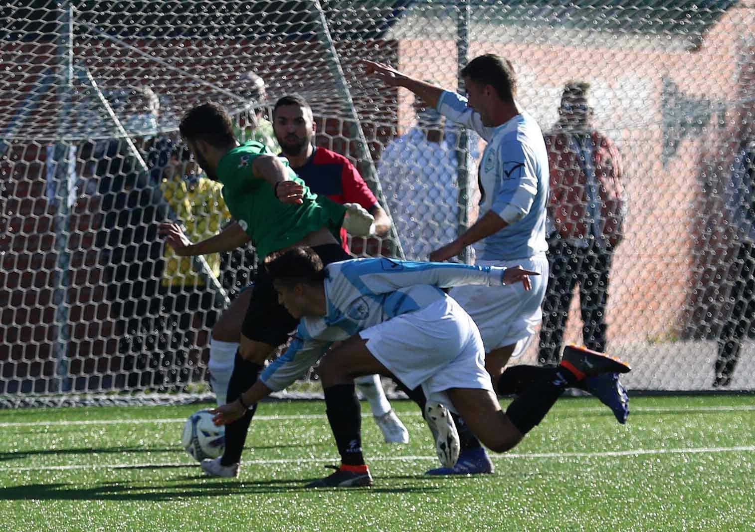 Il calcio dilettanti con le spalle al muro: le reazioni dei club della Versilia