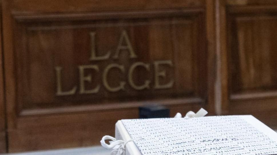 Eroina nello stomaco: “ovulatore” condannato a 2 anni e 8 mesi