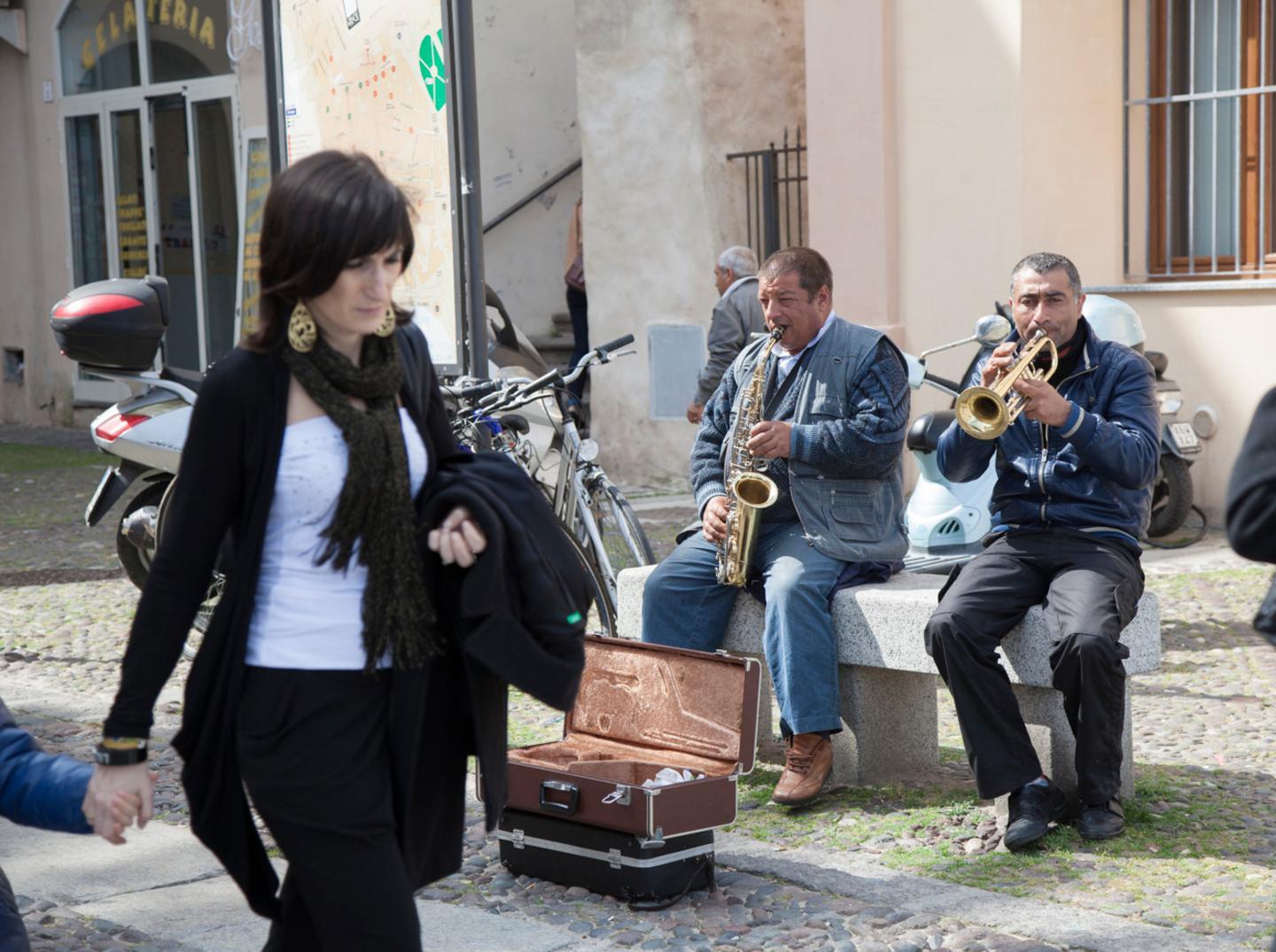 Un regolamento per gli artisti di strada 