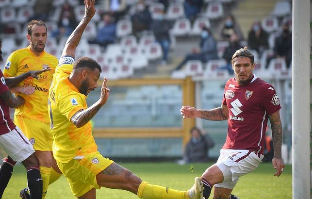 Il Cagliari si affida ai sudamericani 
