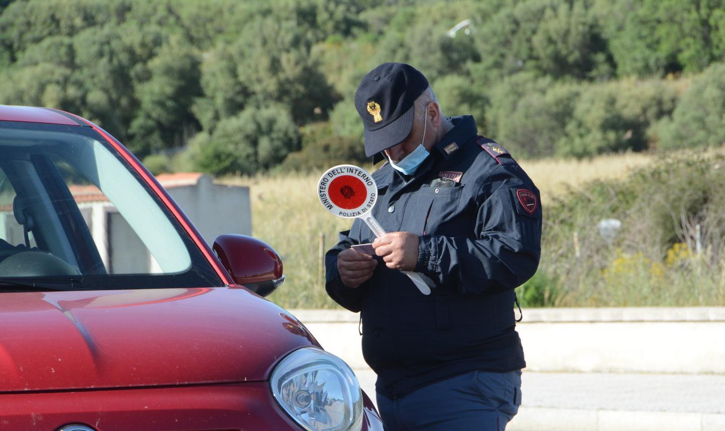 In strada senza la mascherina, scattano 10 sanzioni a Macomer