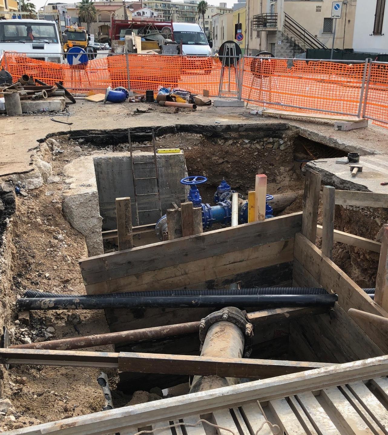 Guasto durante i lavori due quartieri all’asciutto 