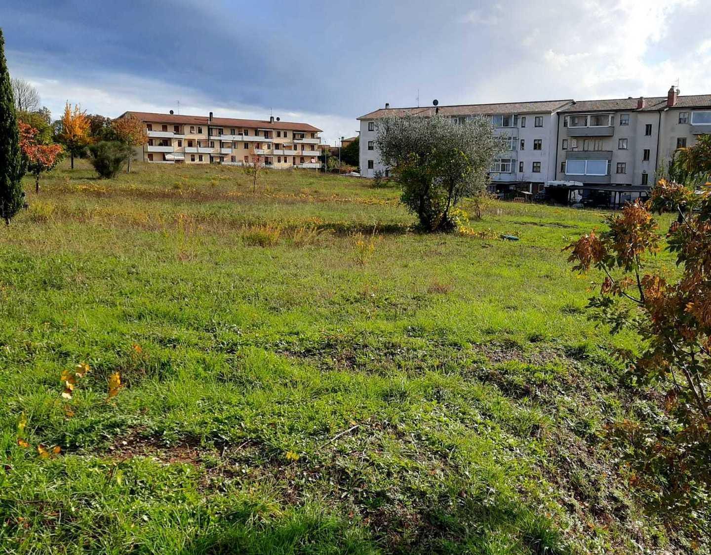Alloggi da costruire: «Che assurdità con 400 case rimaste invendute» 