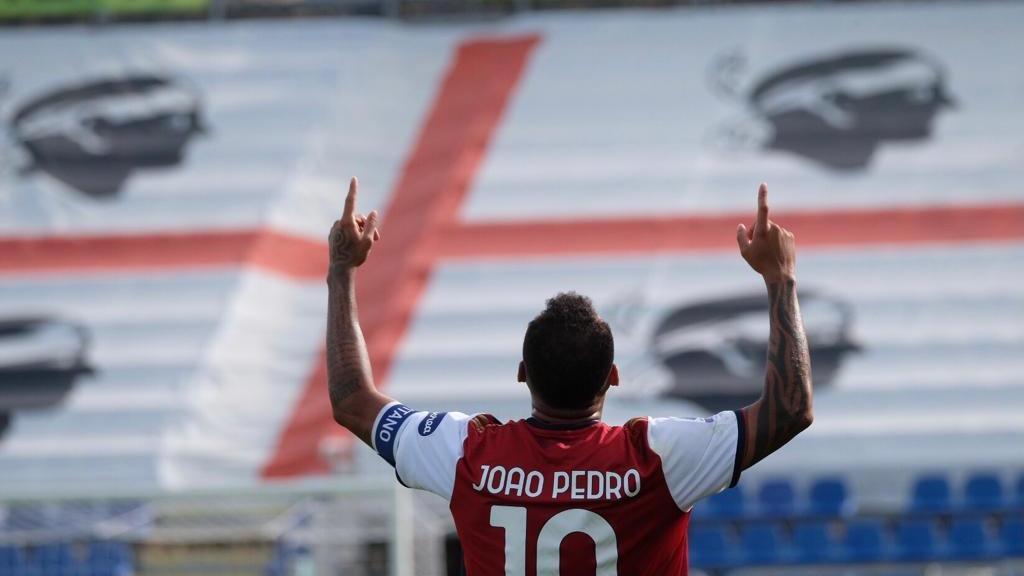 Joao Pedro ha siglato il 4-2 contro il Crotone (foto Mario Rosas)
