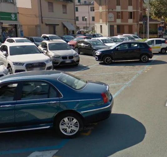 «Mancano parcheggi in centro» Biglioli (Fi) sollecita il Comune