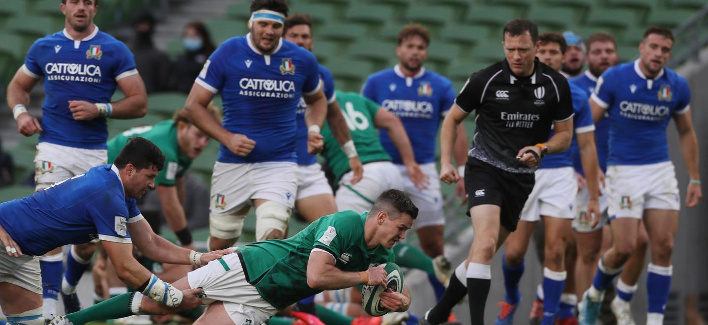 Italia travolta dall’Irlanda ma in nazionale debuttano i livornesi Mori e Lucchesi 