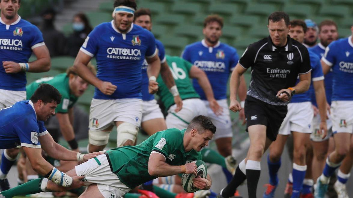 Italia travolta dall’Irlanda ma in nazionale debuttano i livornesi Mori e Lucchesi