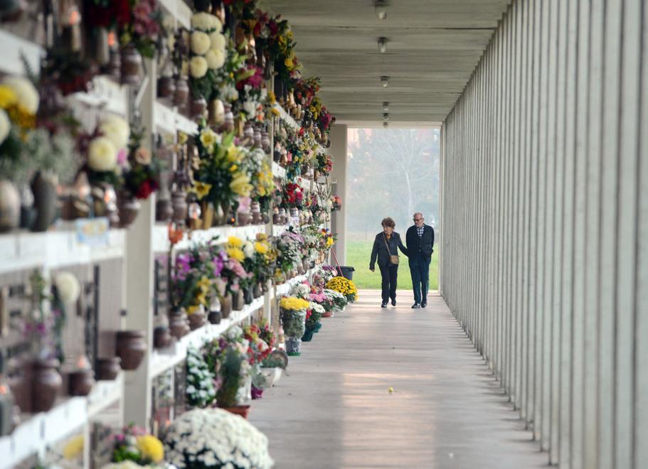 Cimitero di San Cataldo: orari allungati
