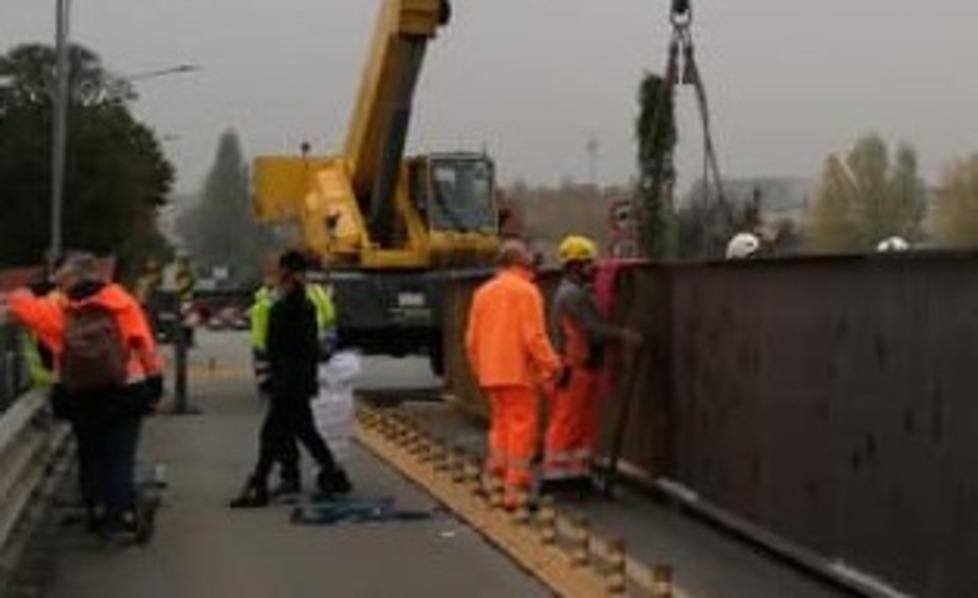 Al lavoro per la passerella