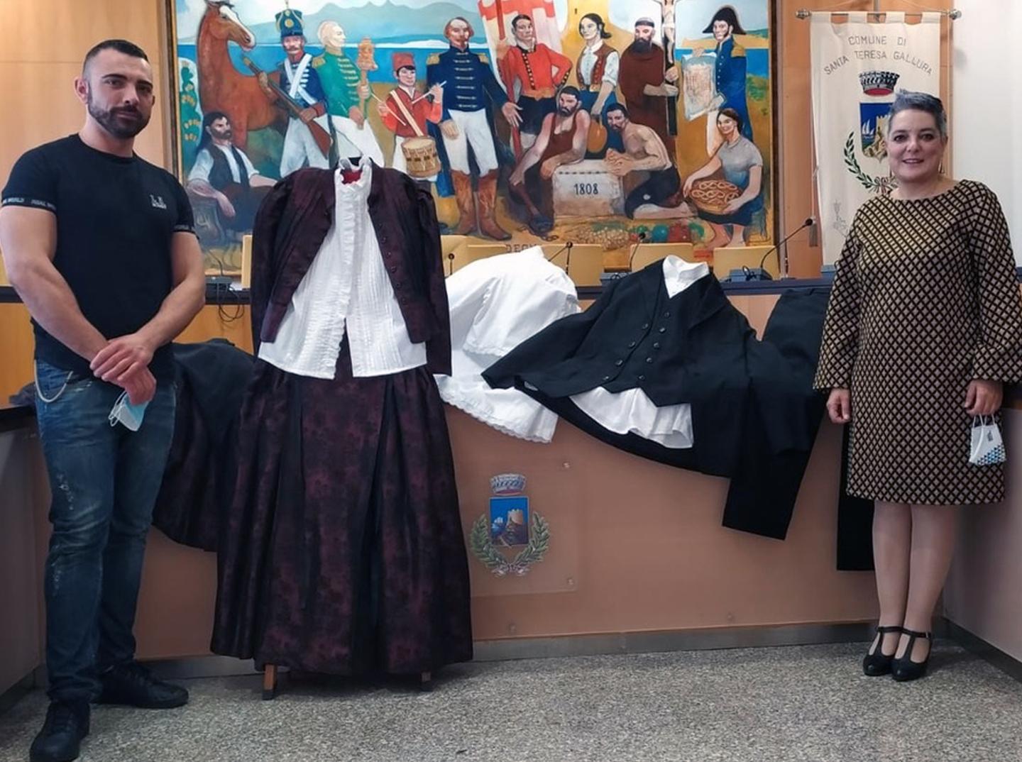 Santa Teresa, rivive la memoria storica con gli antichi costumi