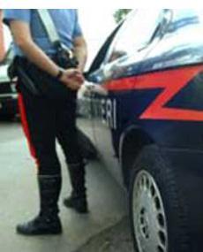 Lascia la cocaina nel bagno arrestato dai carabinieri 
