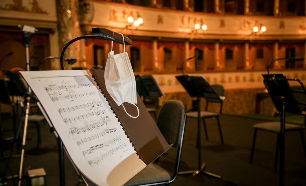 Modena. Teatri ancora chiusi, la rabbia dei direttori «Scelta che ci affonderà definitivamente» 