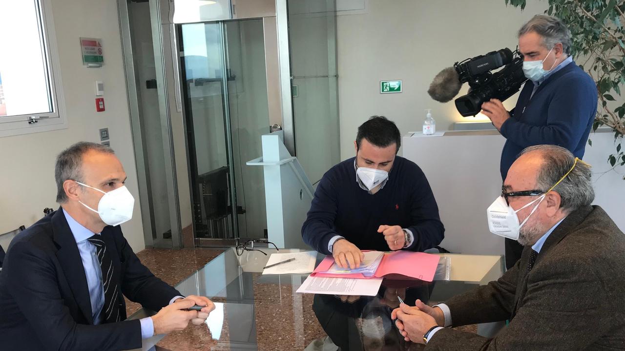 Un milione di euro in attrezzature mediche per fronteggiare l'emergenza Covid