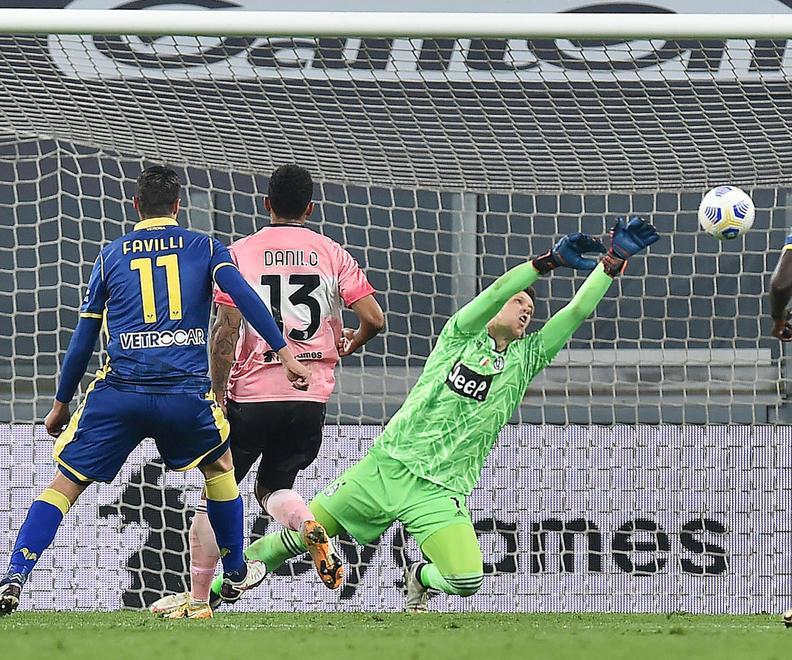 Juve, è un pari che non soddisfa Il Verona sfiora il colpo con Favilli 
