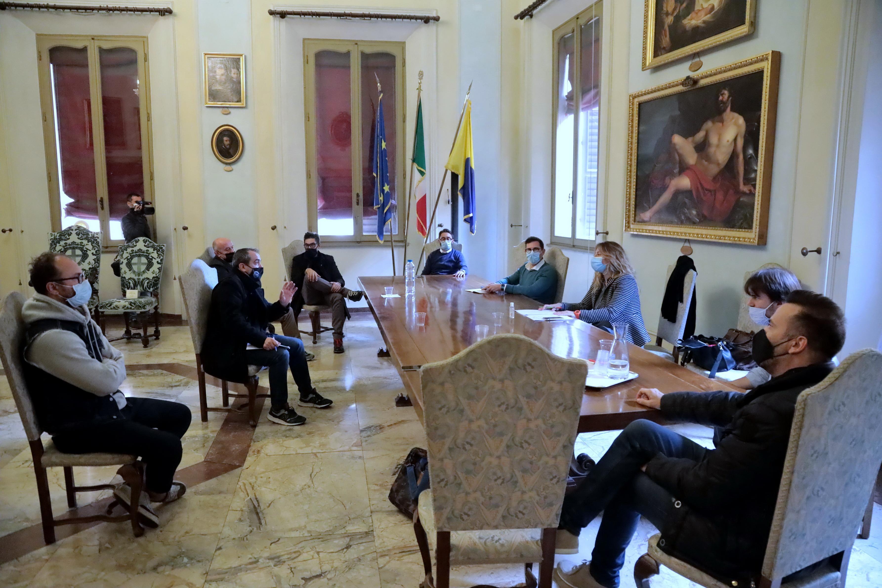 I ristoratori in Comune «Apertura fino alle 23 o per noi è il fallimento» 