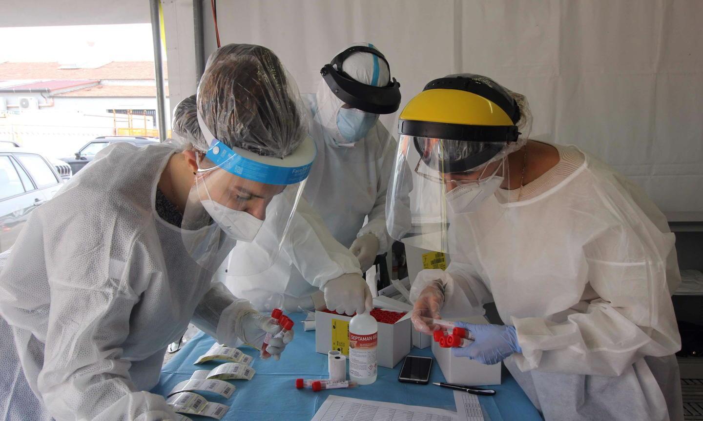 Coronavirus: dal nido alle superiori sono 25 gli alunni positivi 