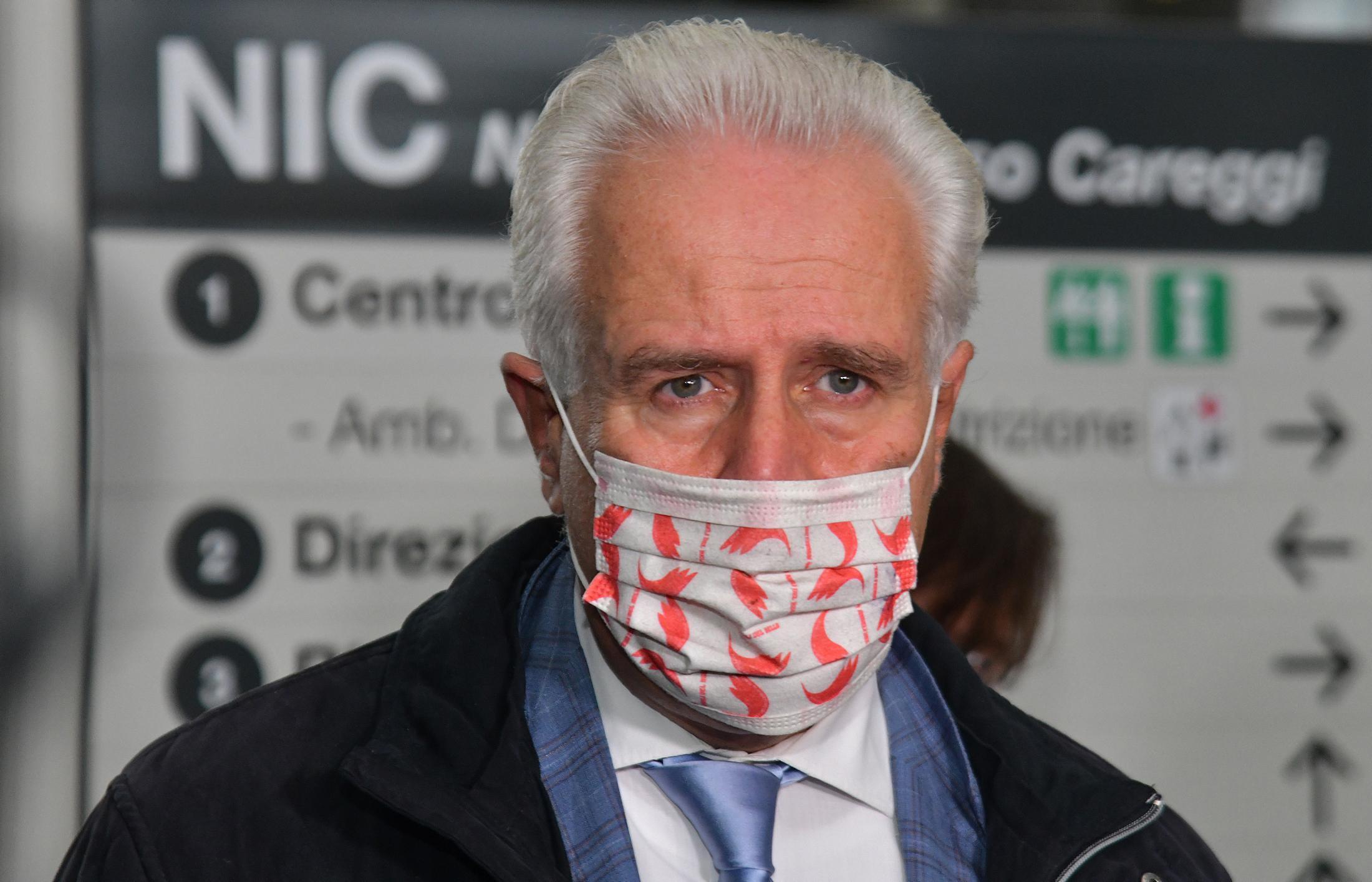Dpcm, la promessa di Giani: "Se la curva dei contagi cala tra 10 giorni rivedremo l'orario dei ristoranti" 