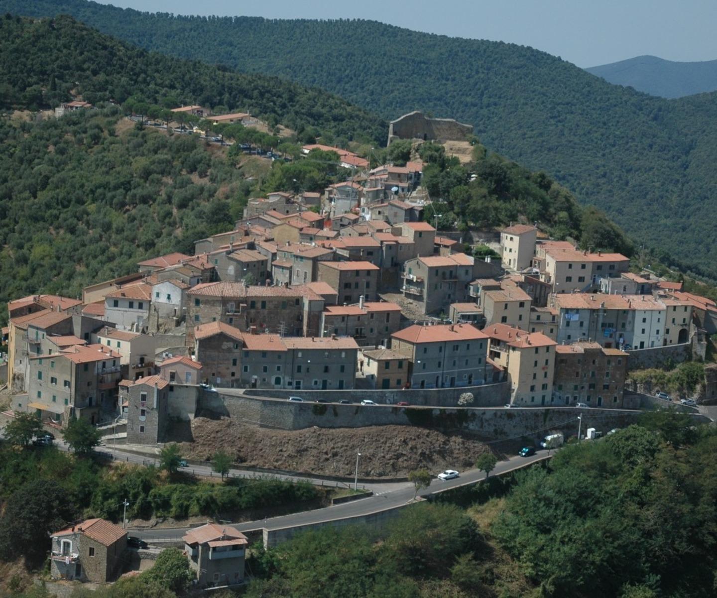 Buriano, il borgo ideale per vacanze e soggiorni anche ai tempi del virus. Ecco come si ripopolerà 