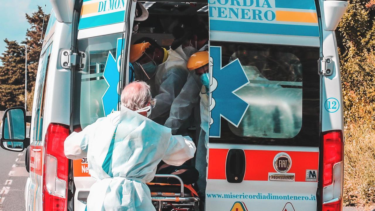 Volontari della Misericordia di Montenero (foto Marzi)