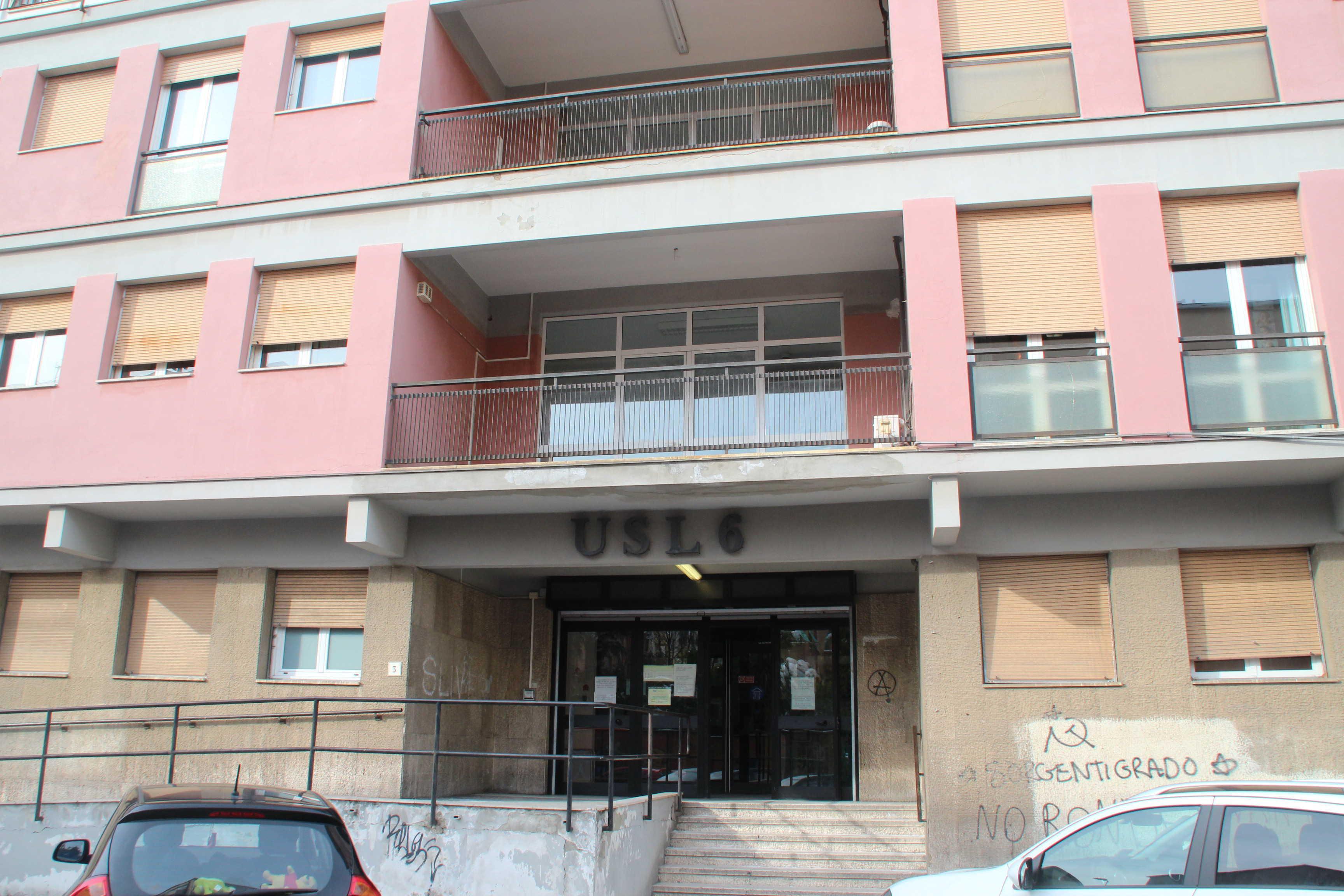 L'ingresso del distretto Asl di Fiorentina, in via Fiera di Sant'Antonino