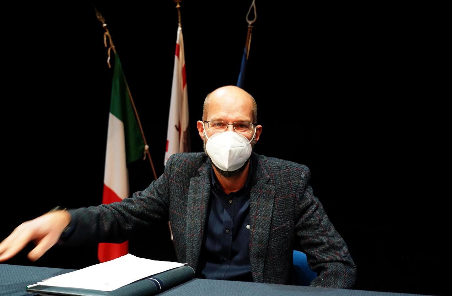 La prima sorpresa si chiama Guainai È lui il presidente del consiglio comunale 