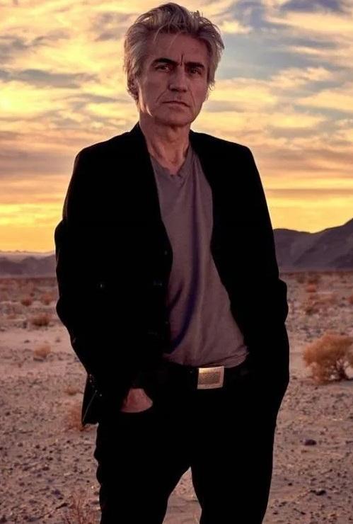 Ligabue, escono un album di inediti e una raccolta di singoli