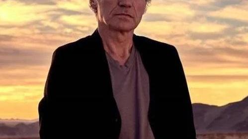 Ligabue, escono un album di inediti e una raccolta di singoli