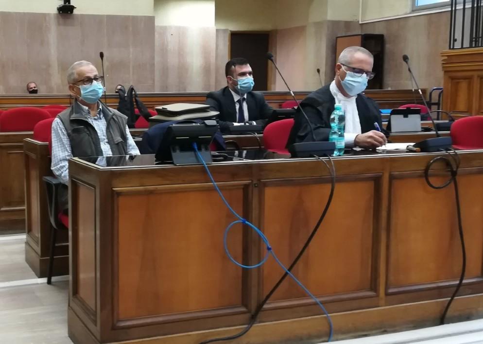 Il pm: «Ha ucciso la moglie. Ergastolo» 