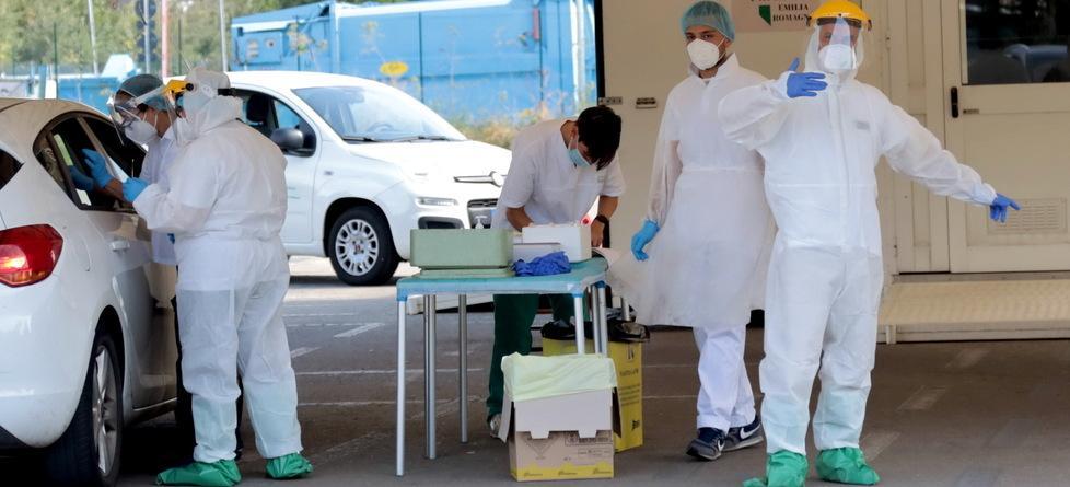 Nuovo record di casi per Modena: 293 Multati due negozi 