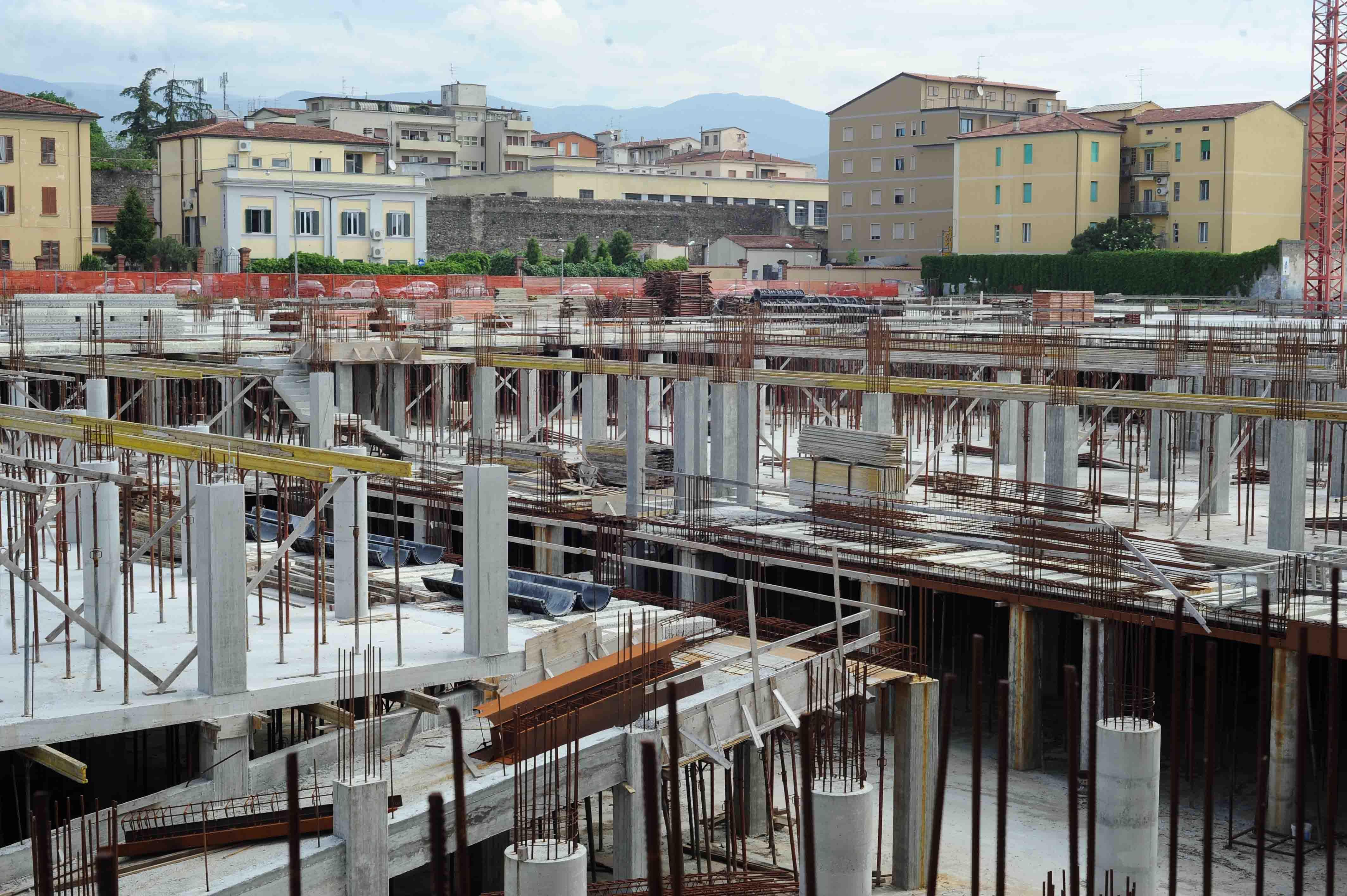 La proposta di Pistoia Sorride: «Ricompriamoci l’ex Breda» 