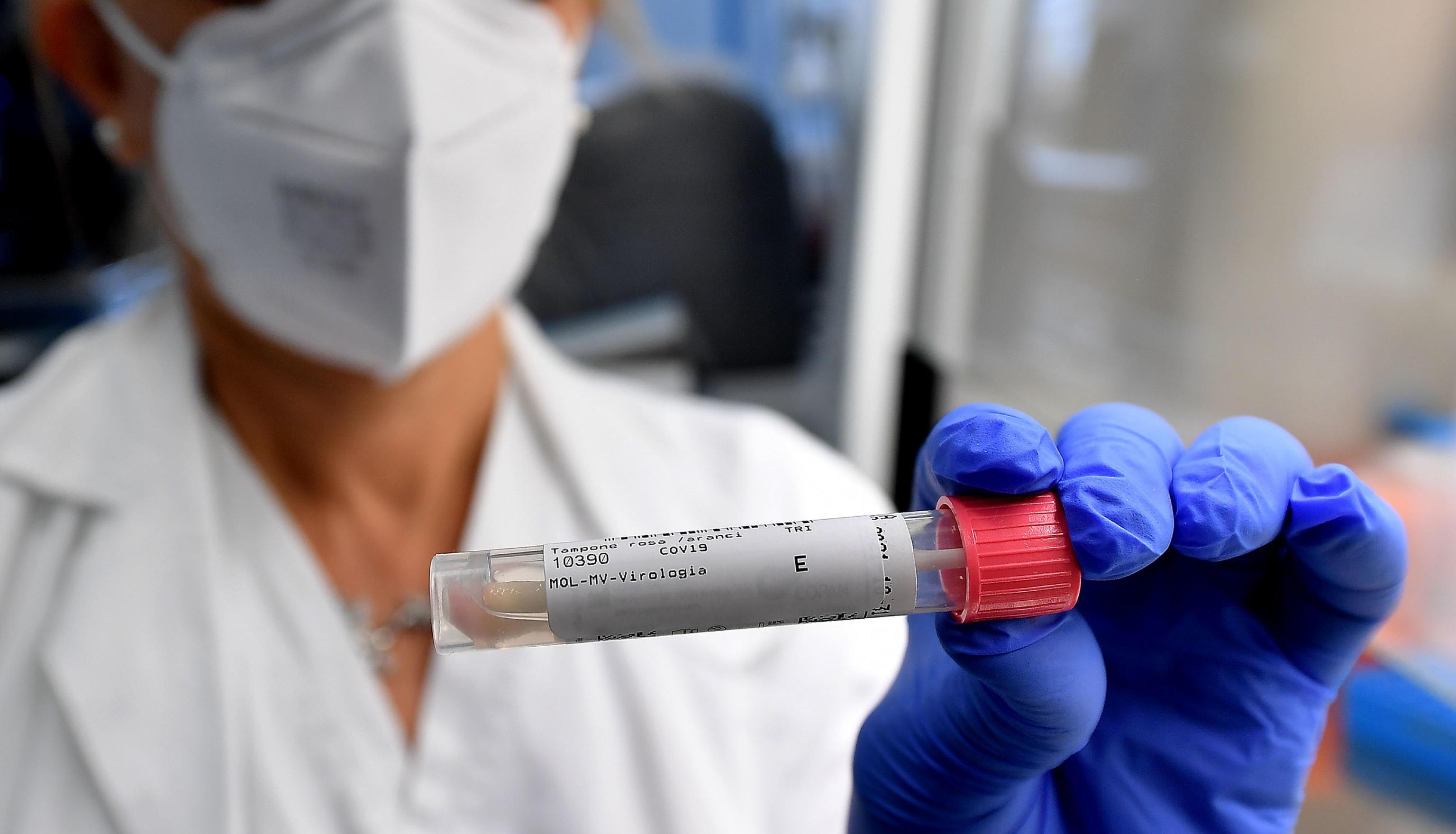 Covid: muore un uomo di 55 anni, altri 227 casi 