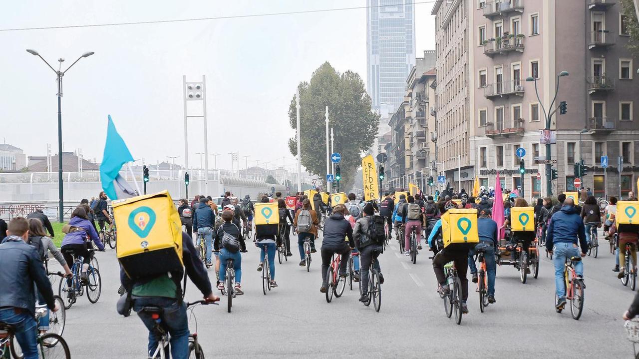 Rider contro il pagamento a cottimo, sciopero il 30 ottobre