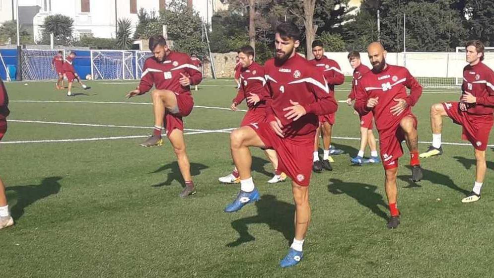 La squadra intanto lavora sul sintetico di Borgo