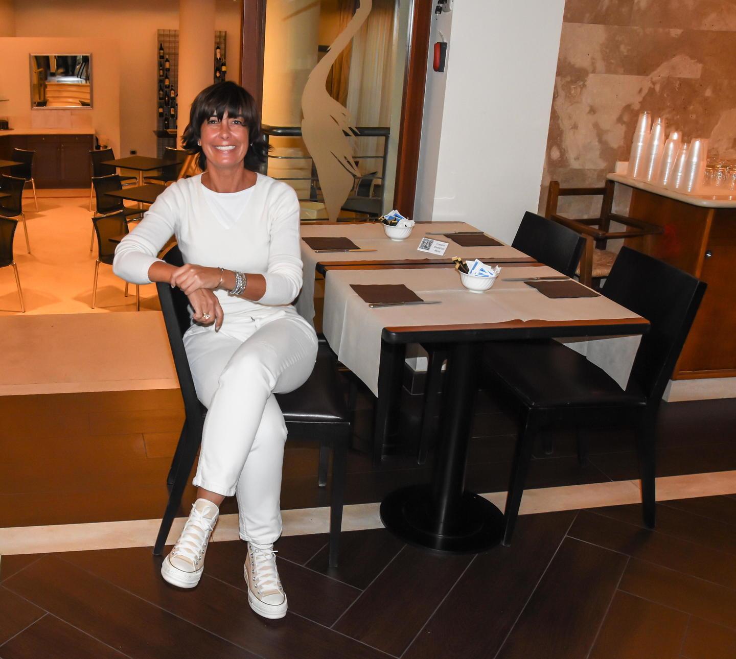 «Ristoratori, vi lascio la sala e i miei ospiti» Tozzi sfida il decreto 