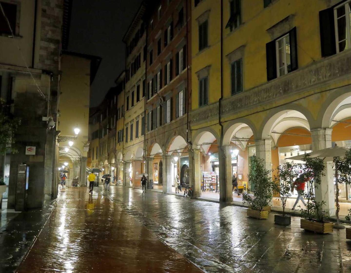 Il sindaco: preoccupato per i lavoratori del Galilei, del turismo e della cultura 
