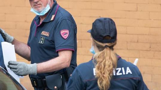In carcere per le mazzette Trovati in casa armi e soldi