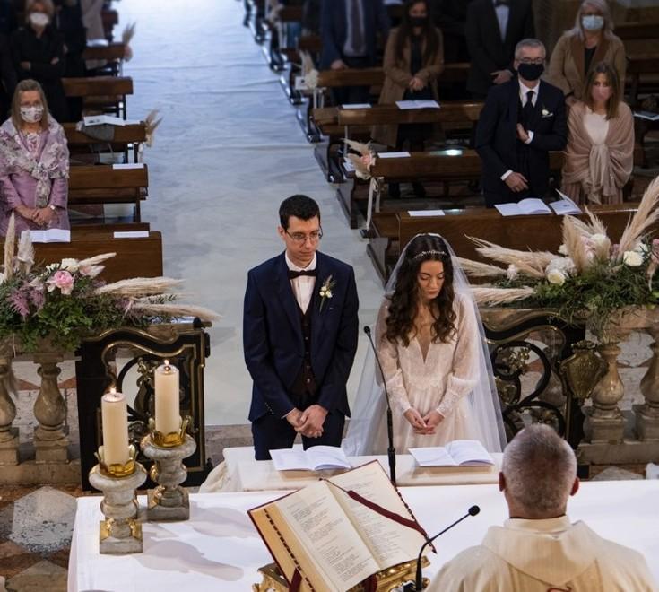 Modena, matrimonio diviso in quattro tappe per rispettare le norme contro il contagio 
