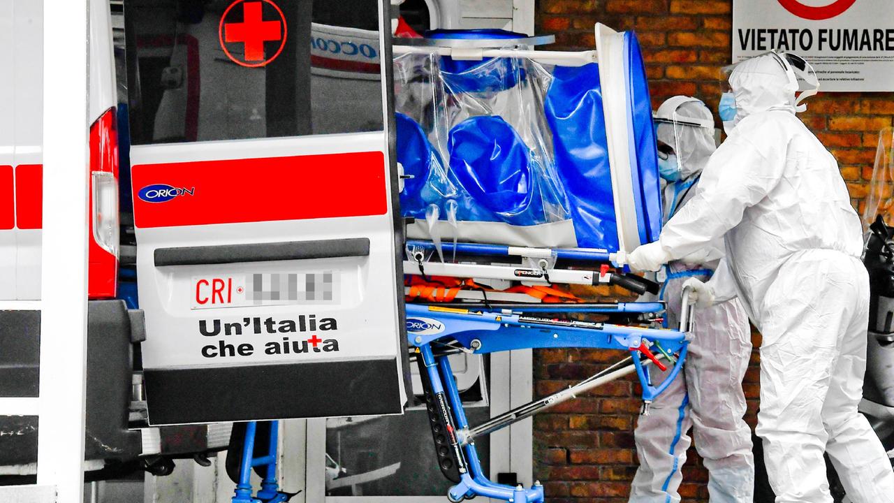 Coronavirus in Toscana: 1.966 nuovi casi, età media 44 anni, 13 decessi, 137 in terapia intensiva