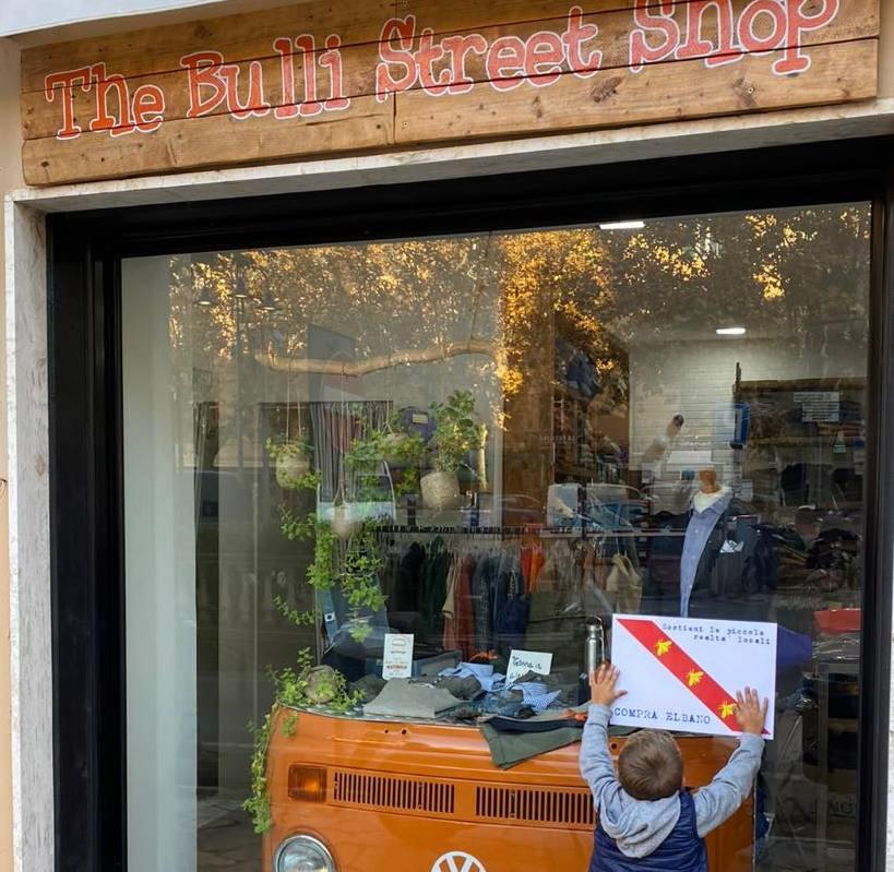 «Compra elbano», lo slogan a difesa del commercio locale 