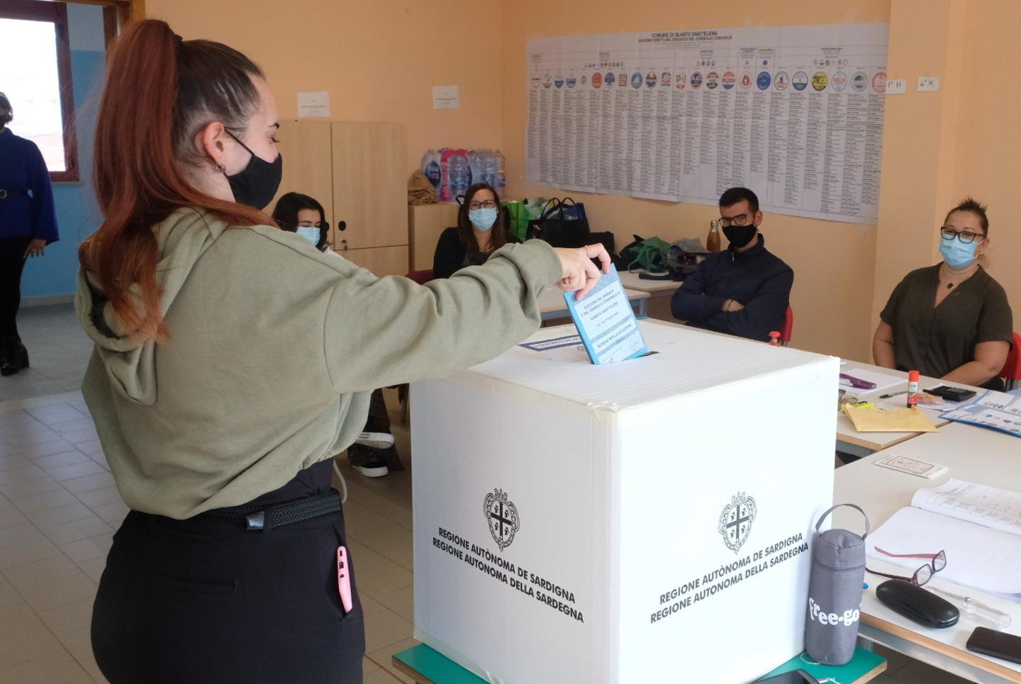 Demontis: «Giovani cattolici, tornate in politica» 