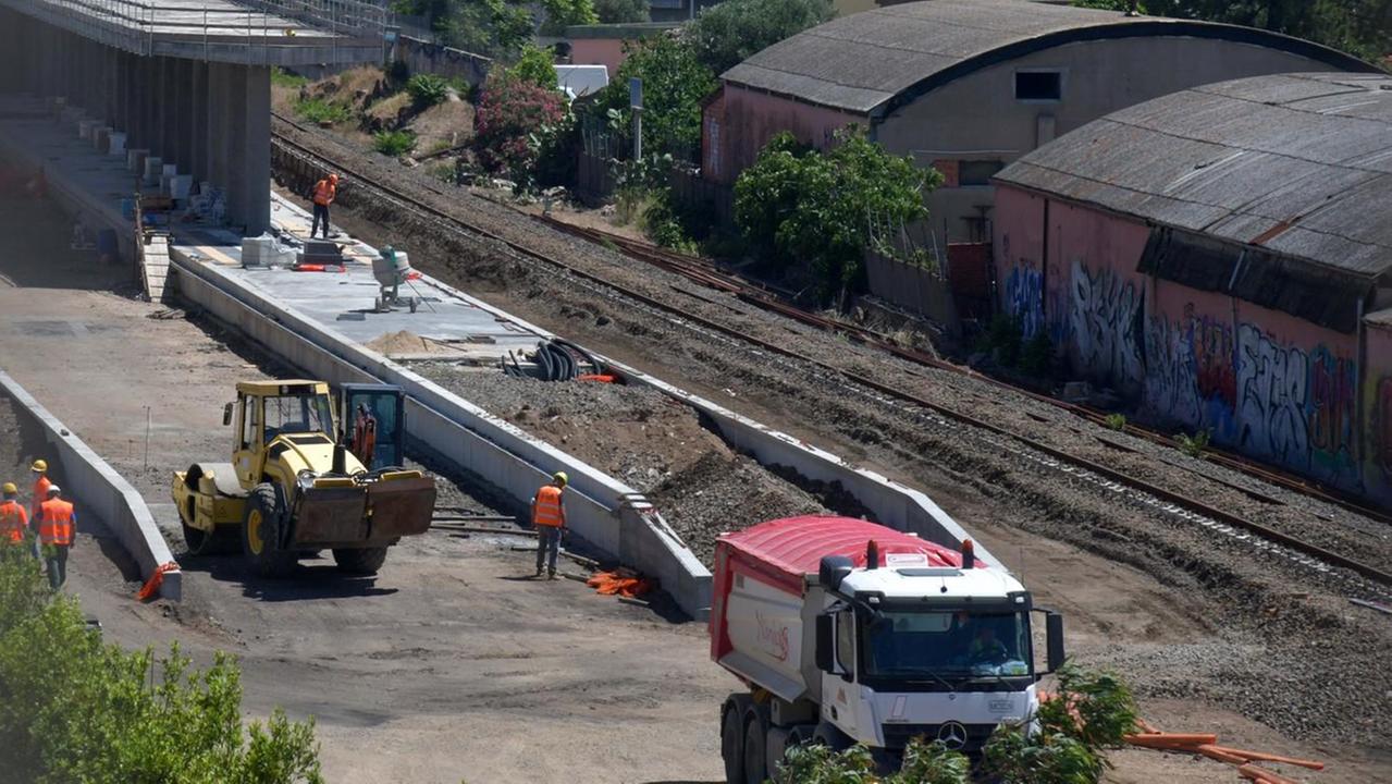 Nuova stazione in via Vittorio Veneto, si lavora a tappe forzate