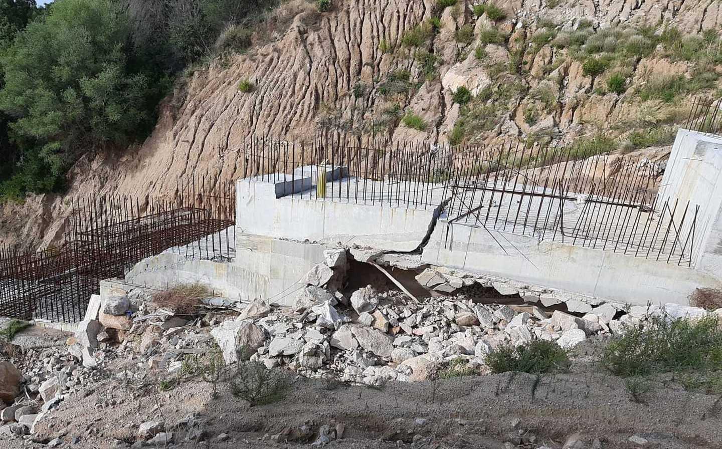 Olbia, nuovi crolli a Monte Pino, Meloni: «Case in pericolo» 