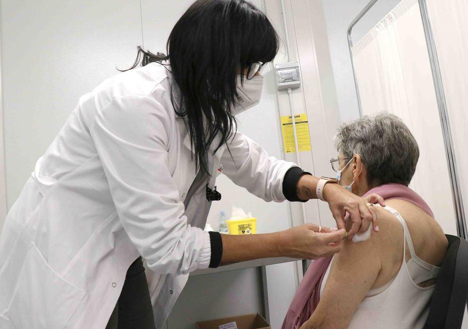 Vaccini influenzali introvabili a Ferrara, saltano gli appuntamenti: al San Rocco ieri il rinvio di due settimane 
